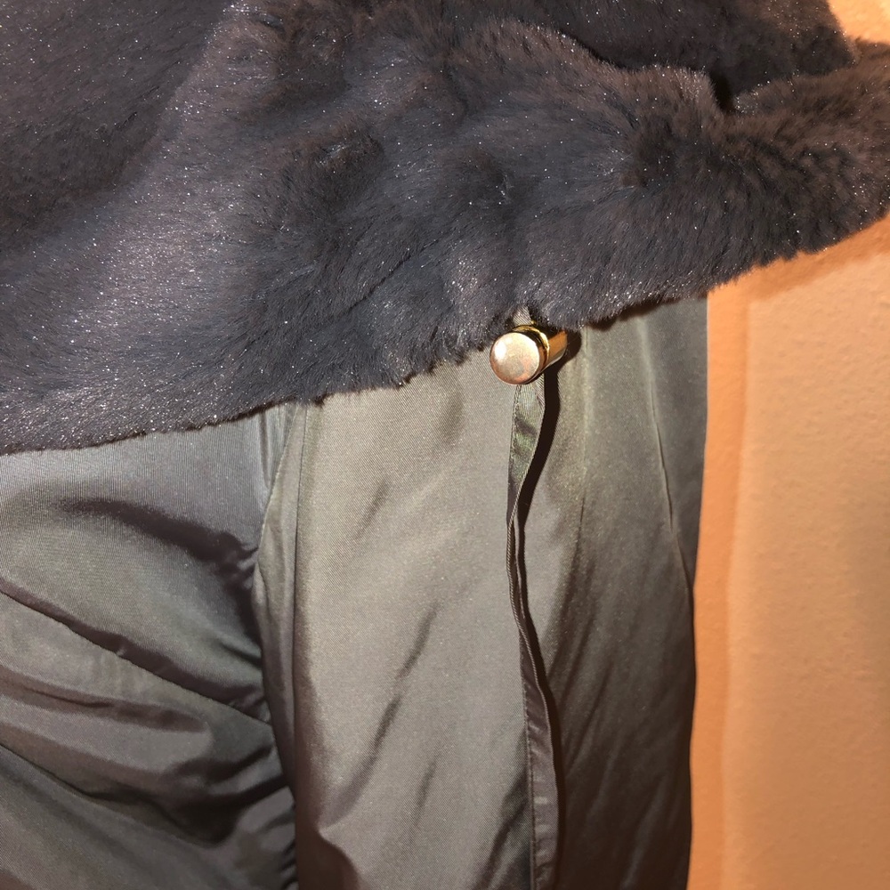 Source Unknown Reversible Gray Jacket With Fur Tr… - image 4